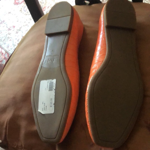 NWT Marc fisher Jadan shoe orange ballet flats - Picture 3 of 3